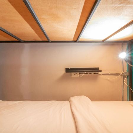 4Share Hostel (Adults Only) Bangkok Exterior foto